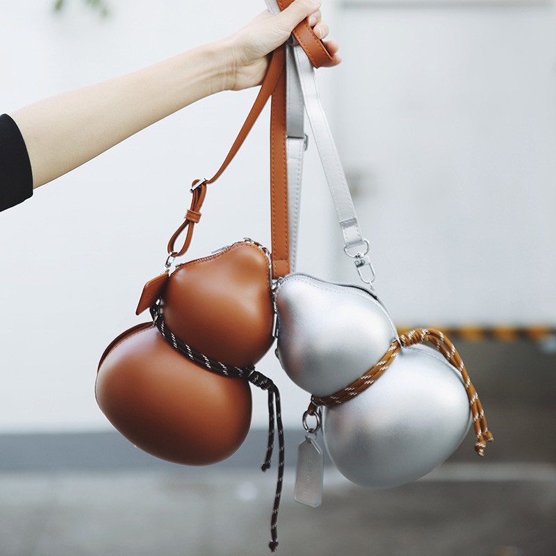 Gourd Shape Crossbody Bag Russ - Street Fashion Russia ulasan dan harga