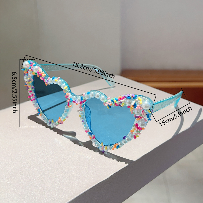 Heart Design Sunglasses Pc Mat - Street Fashion Events ulasan dan harga