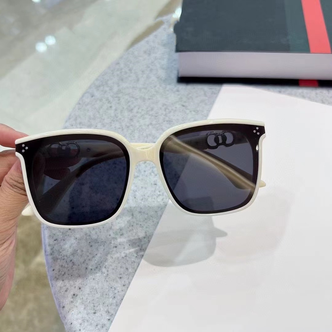 Same Style New Women's Sunglas - Italy Fashion Street ulasan dan harga